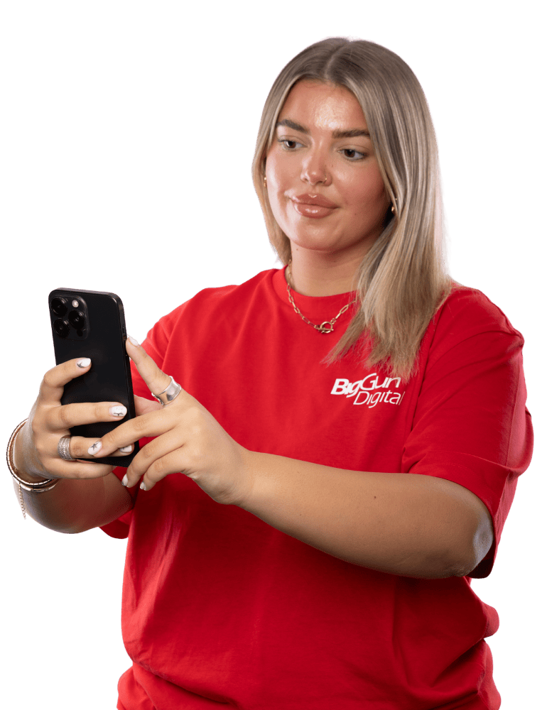 http://MM%20Phone%20(Socials)